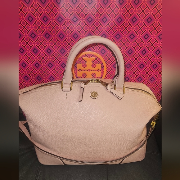 Tory Burch Handbags - Tory Burch Blush Leather Satchel